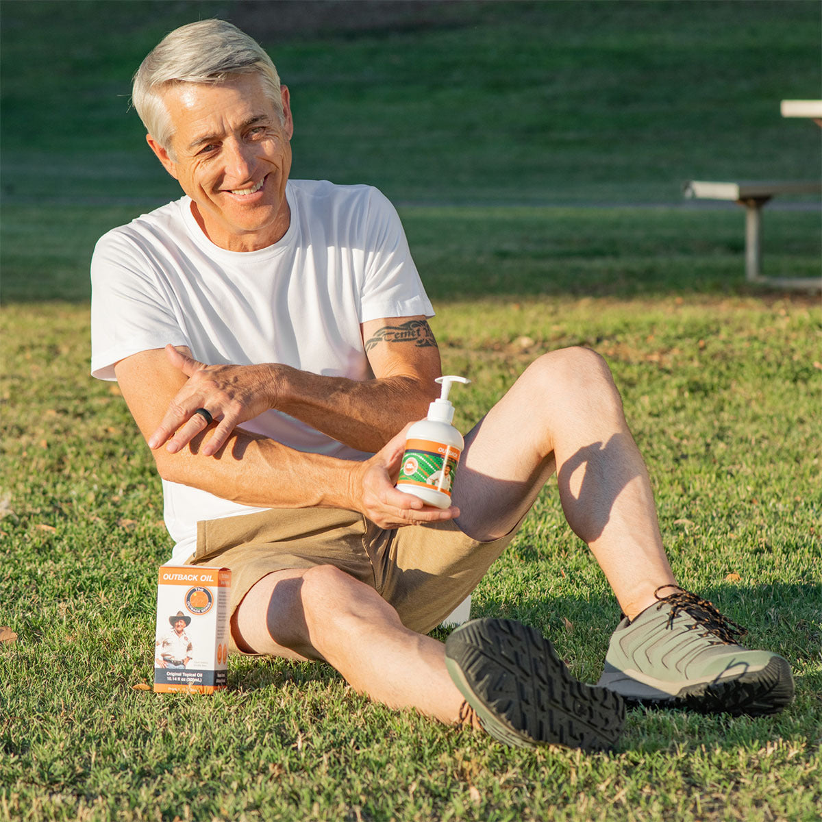 Buy Outback Oil 300mL Pump Bottle, Get A Free Pain Cream